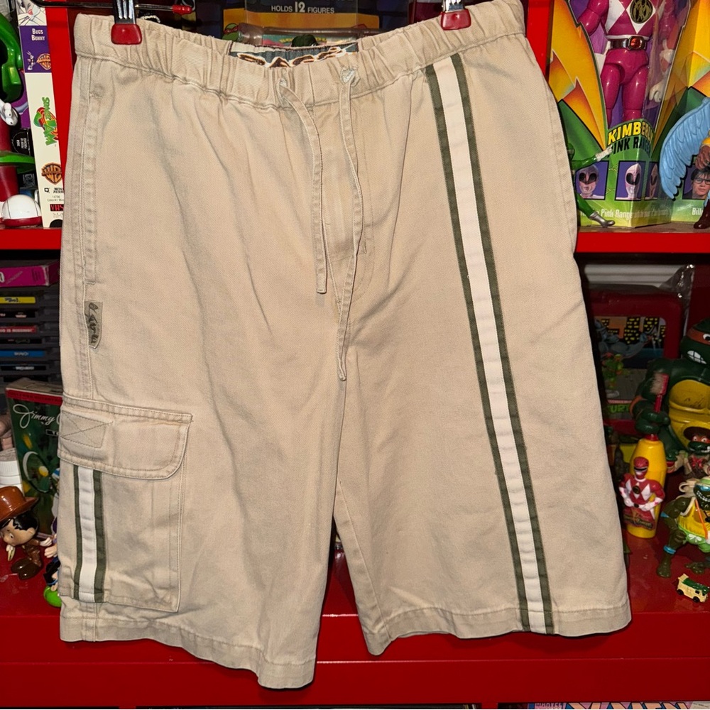 Vintage 90’s x Rage x khaki Cargo shorts